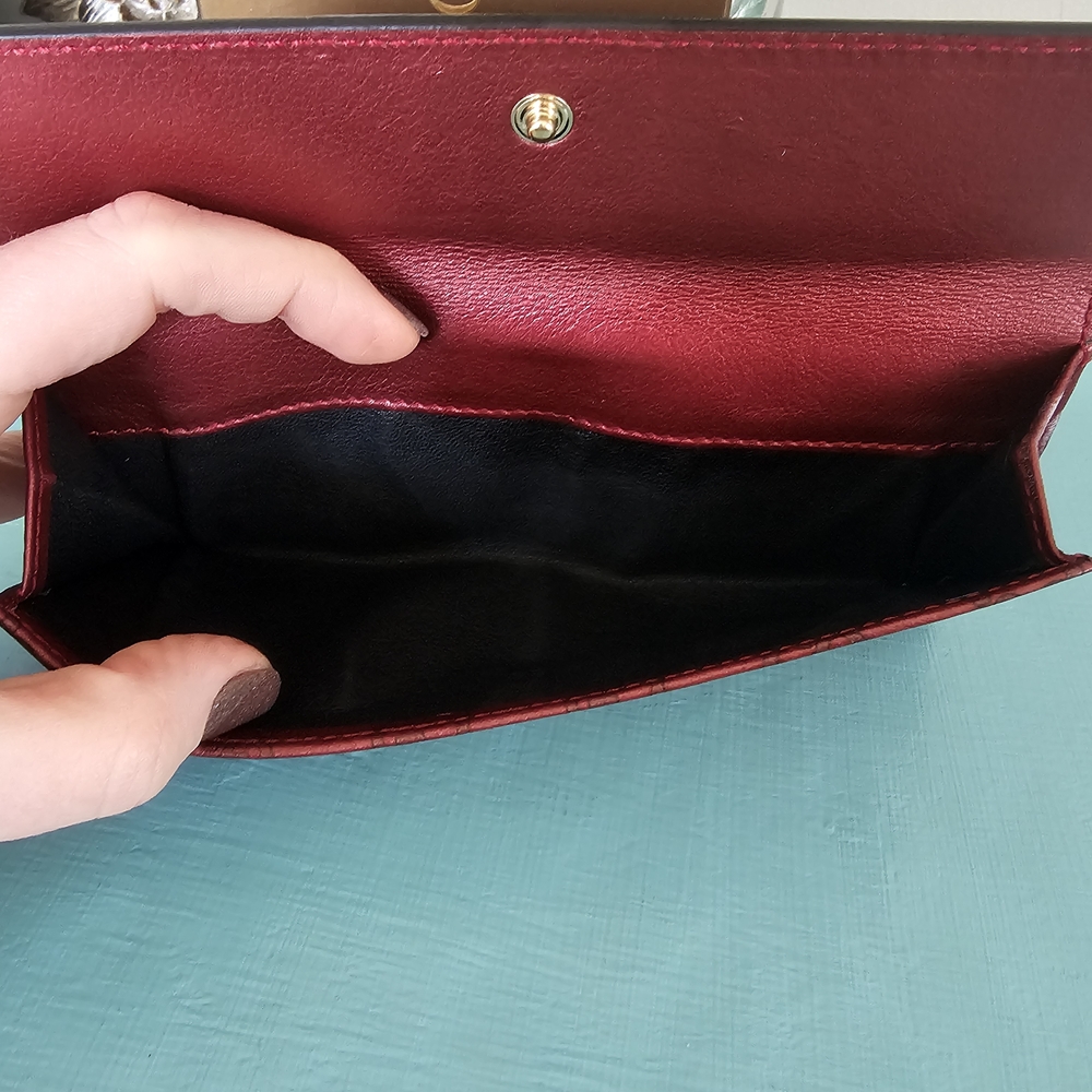 Gucci Guccissima Heart Continental Wallet - Picture 5 of 14